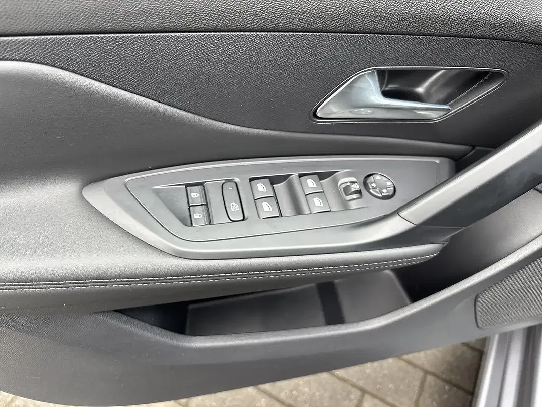 Peugeot 308 136 e-DSC6 Hybrid Allure - Thumbnail 15