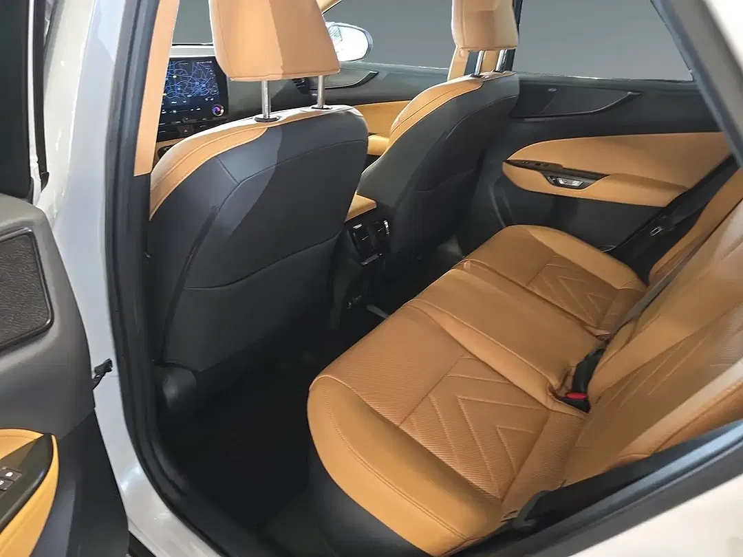 Lexus NX 350h 4x4 Luxury Line - Thumbnail 14