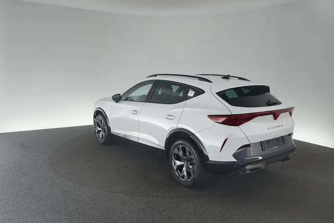 CUPRA Formentor 1.5 eTSI DSG - Thumbnail 8