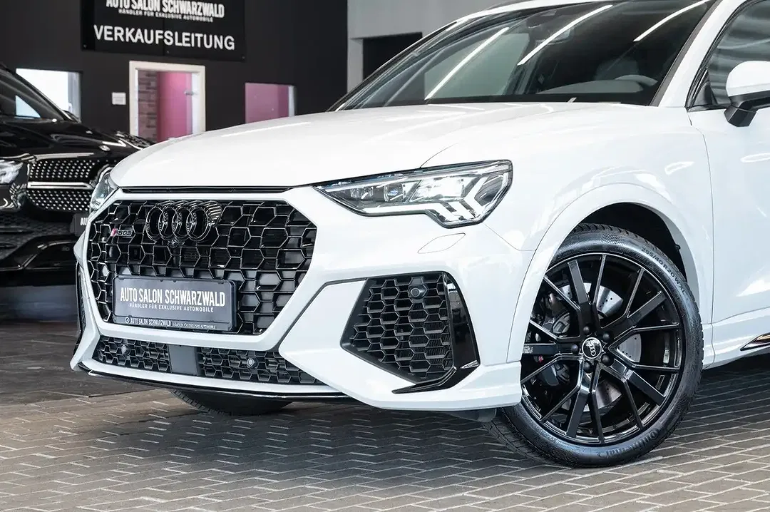 Audi RS Q3 2.5 TFSI Matrix LED - Thumbnail 3