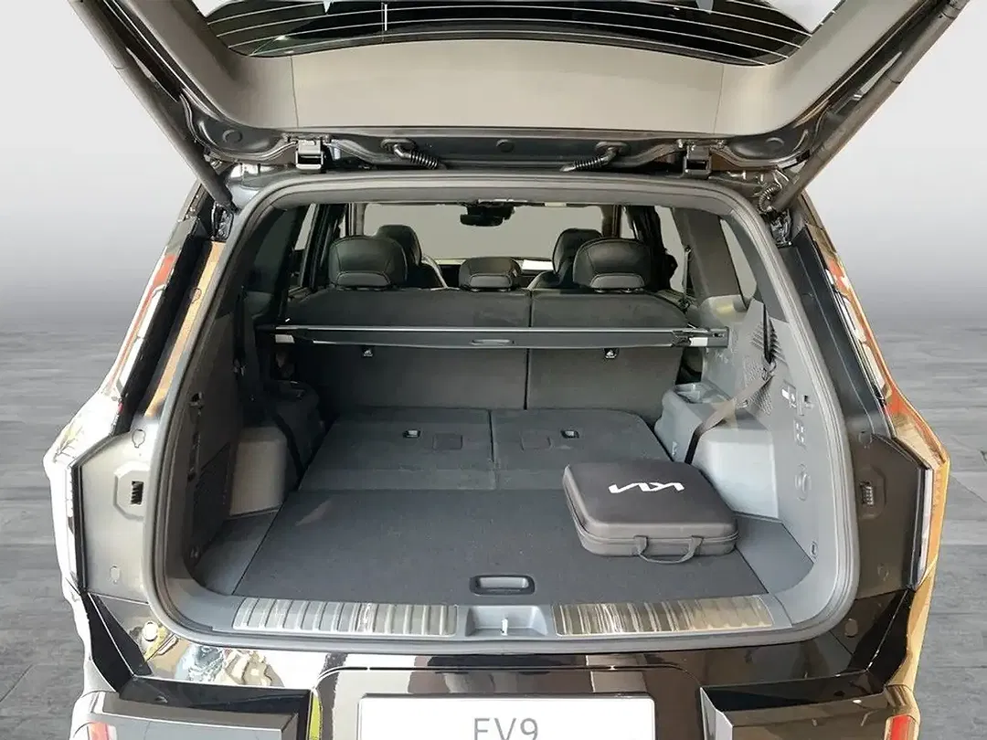 Kia EV9 GT - Thumbnail 14