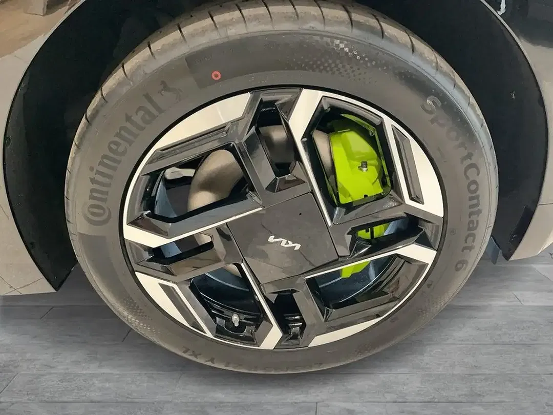 Kia EV9 GT - Thumbnail 8
