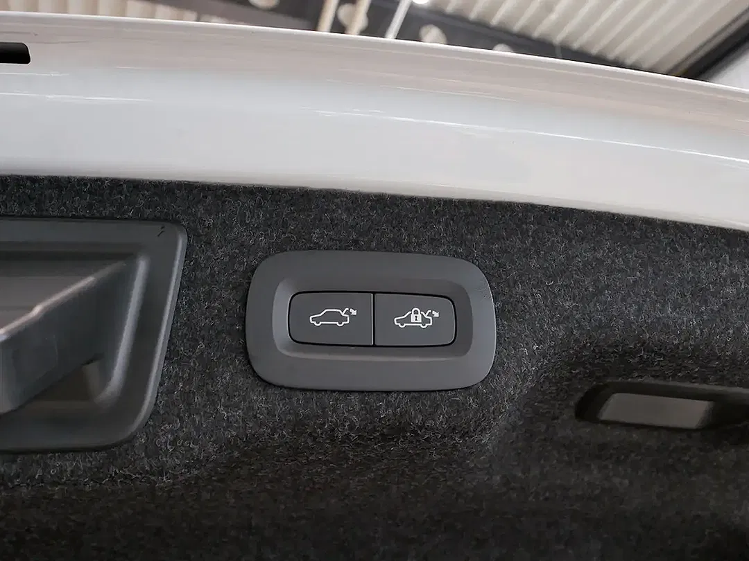 Volvo S90 T8 AWD Ultimate Dark - Thumbnail 14