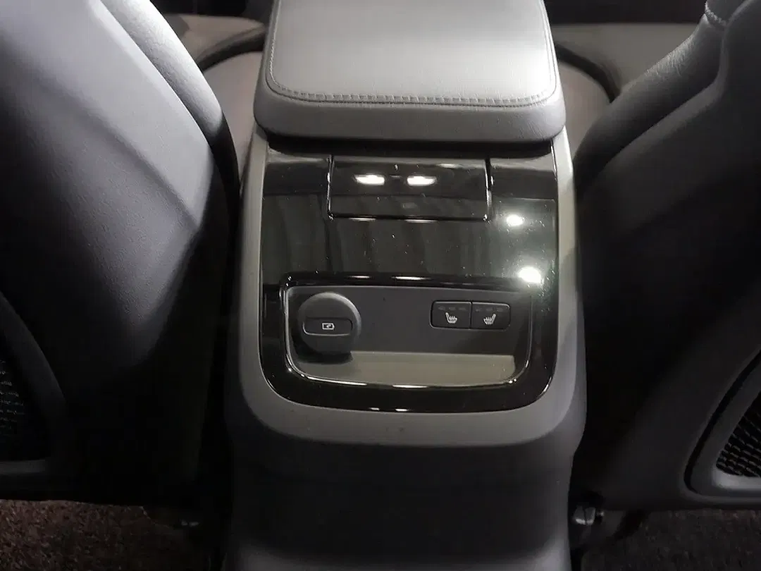 Volvo S90 T8 AWD Ultimate Dark - Thumbnail 9