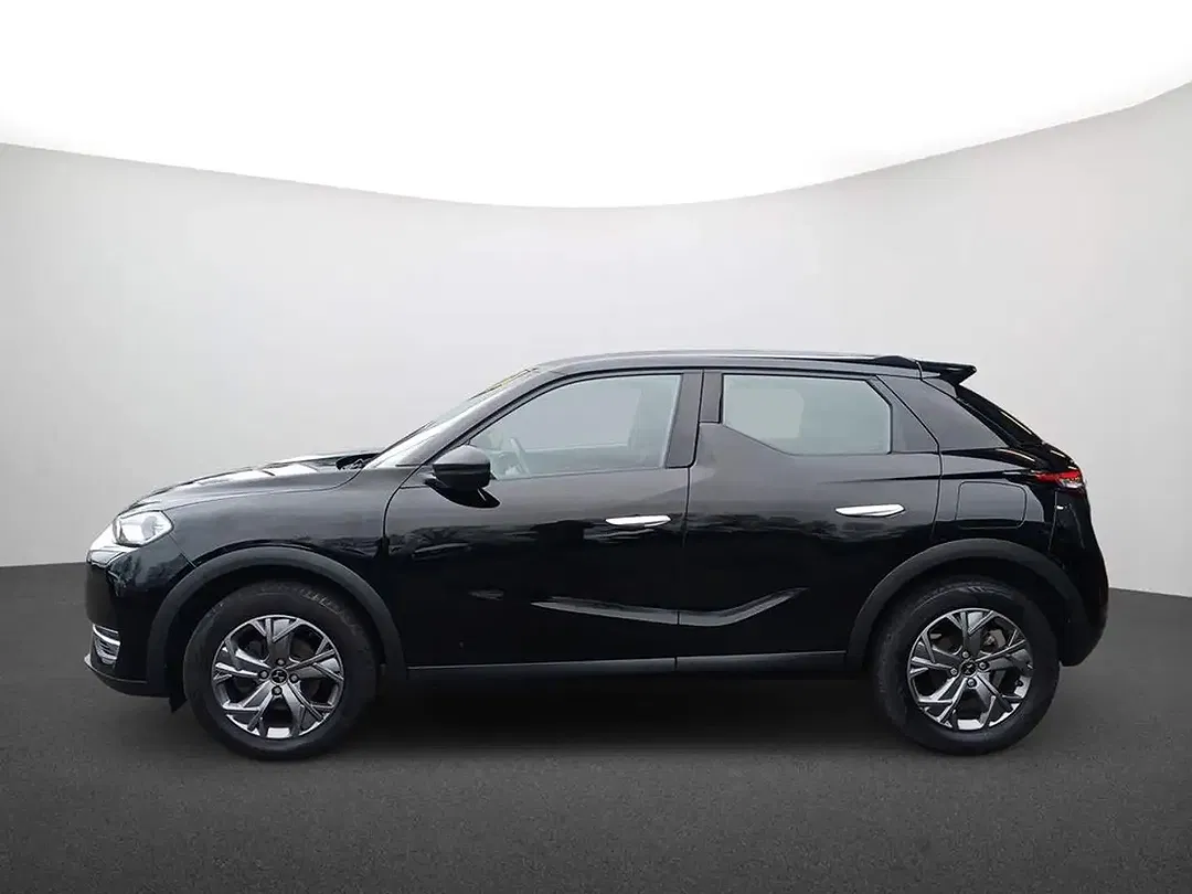 DS Automobiles DS 3 - Thumbnail 4