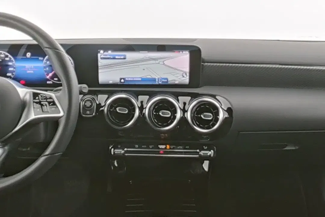Mercedes-Benz A 180 - Thumbnail 15
