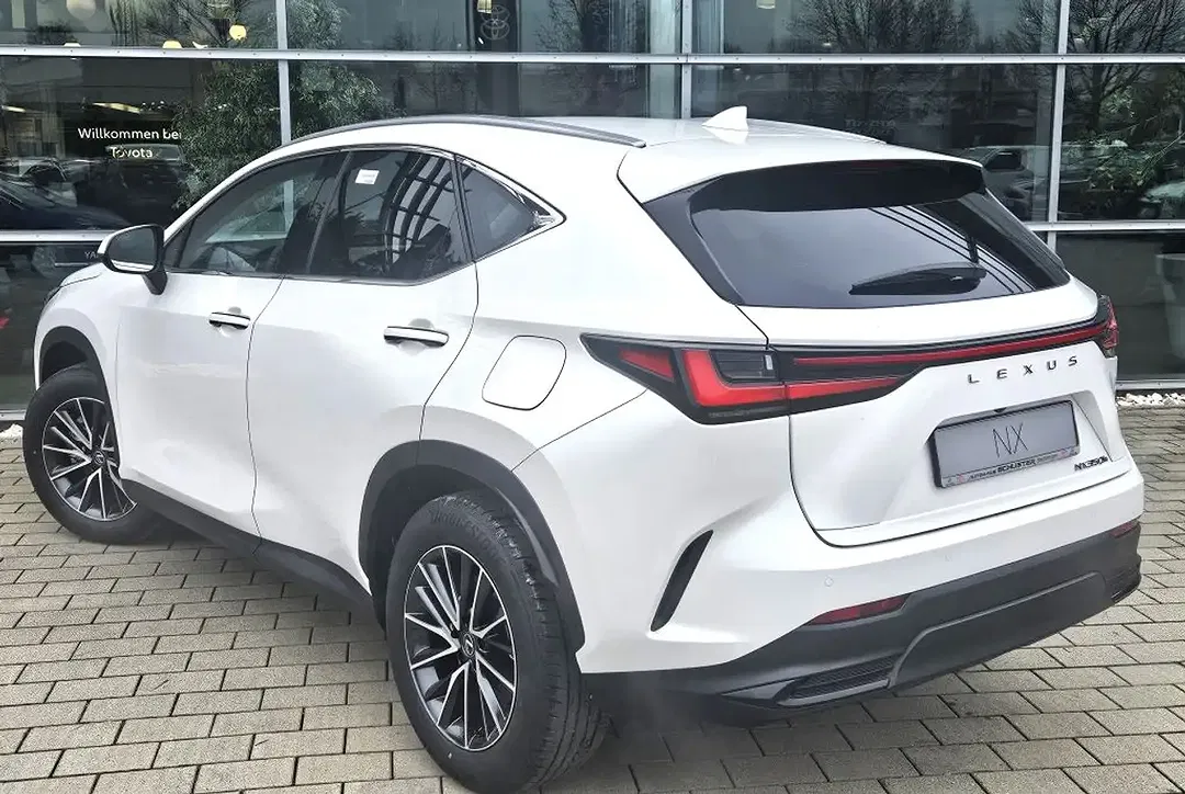 Lexus NX 350h E-FOUR Executive Line - Thumbnail 3