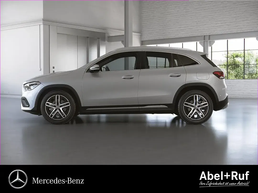 Mercedes-Benz GLA 200 Progressive - Thumbnail 3