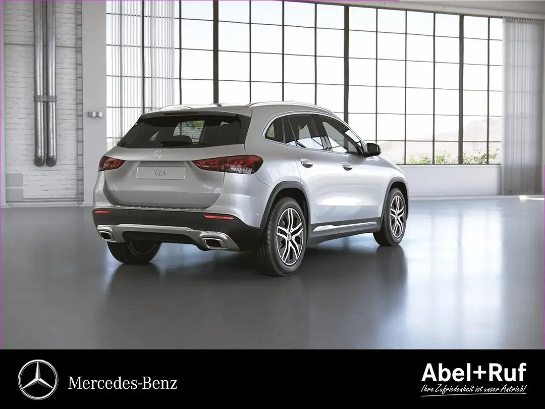 Mercedes-Benz GLA 200 Progressive - Thumbnail 4