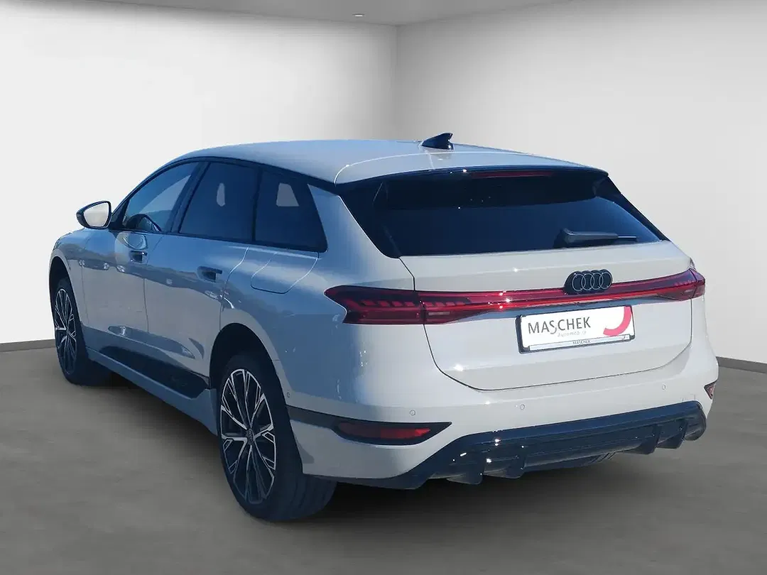 Audi A6 e-tron Avant S line - Thumbnail 3