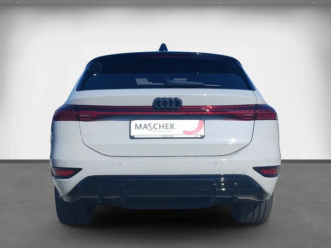 Audi A6 e-tron Avant S line - Thumbnail 4