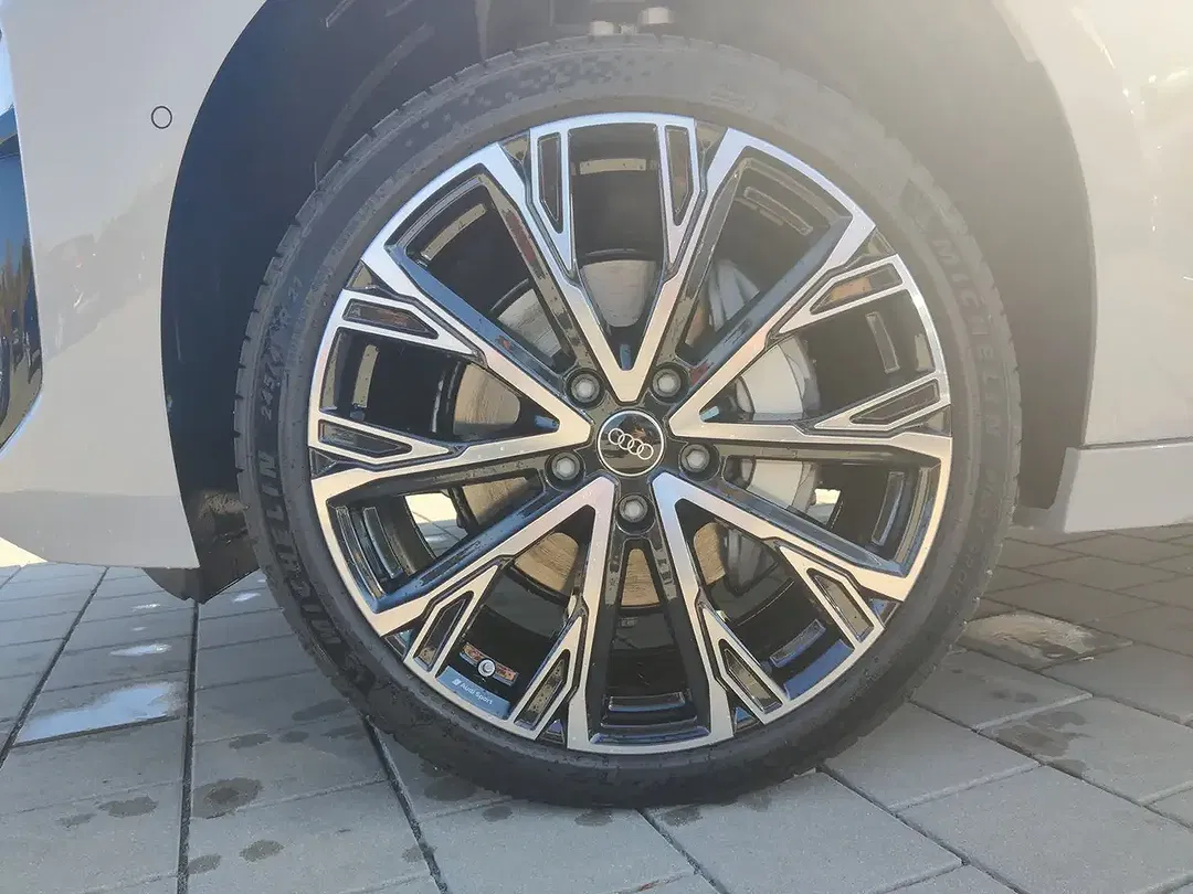 Audi A6 e-tron Avant S line - Thumbnail 8