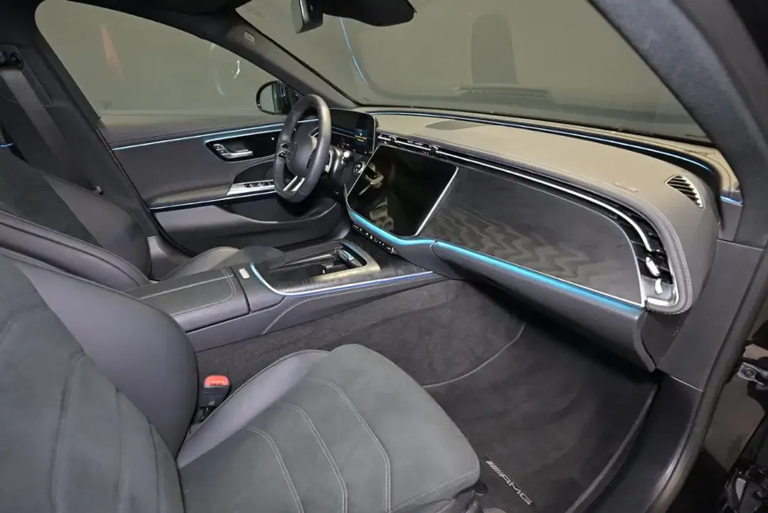 Mercedes-Benz E 220 AMG - Thumbnail 20