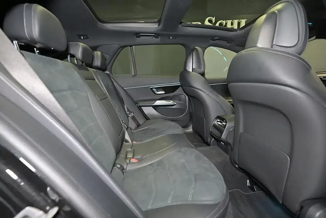 Mercedes-Benz E 220 AMG - Thumbnail 7