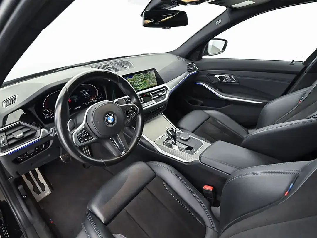 BMW 320 xDrive M Sport - Thumbnail 14
