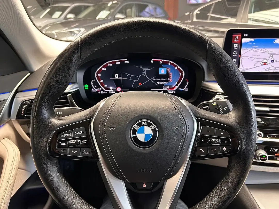 BMW 518 Touring - Thumbnail 9