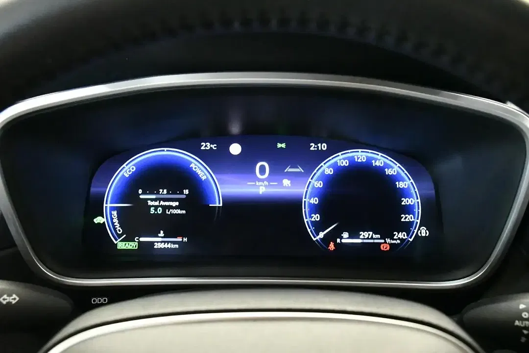 Toyota Corolla Cross Hybrid - Thumbnail 13