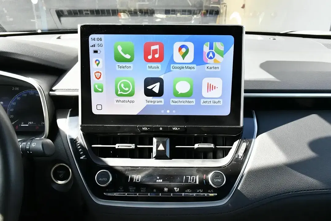 Toyota Corolla Cross Hybrid - Thumbnail 14