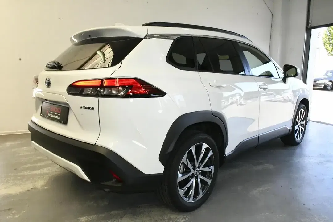 Toyota Corolla Cross Hybrid - Thumbnail 6