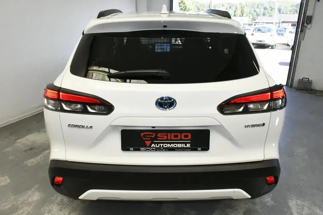 Toyota Corolla Cross Hybrid - Thumbnail 7