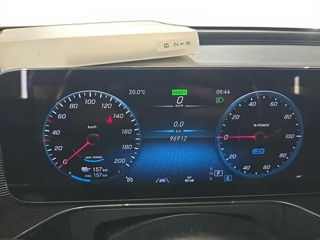Mercedes-Benz EQC 400 4MATIC - Thumbnail 8