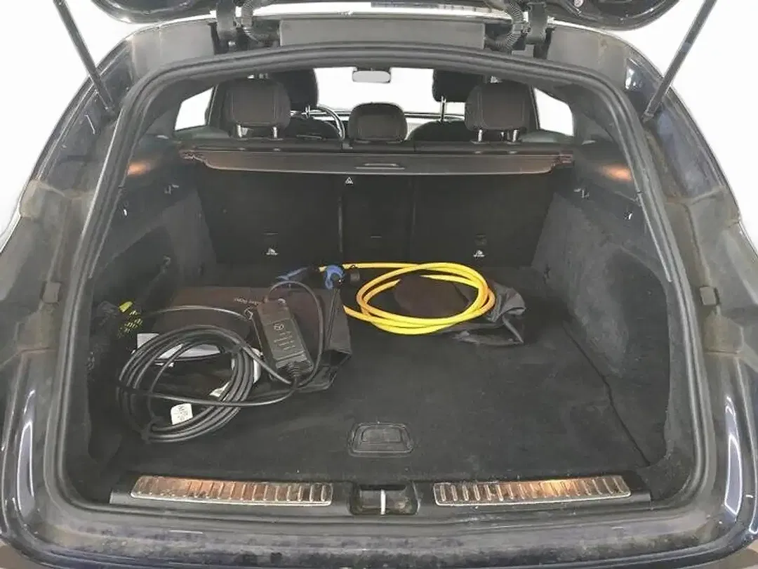 Mercedes-Benz EQC 400 4MATIC - Thumbnail 9
