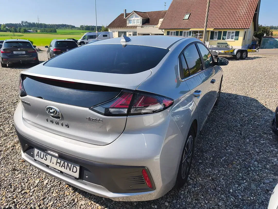 Hyundai IONIQ Style - Thumbnail 13