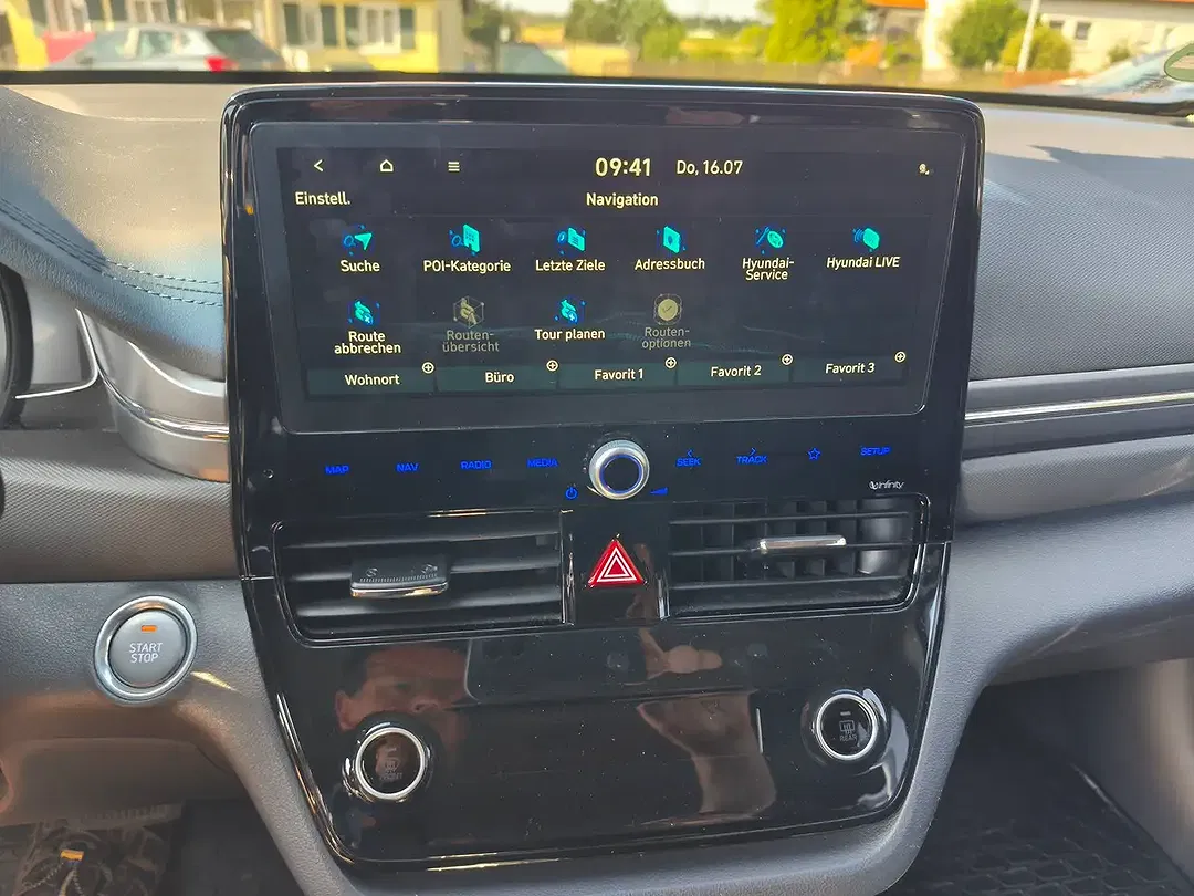 Hyundai IONIQ Style - Thumbnail 8