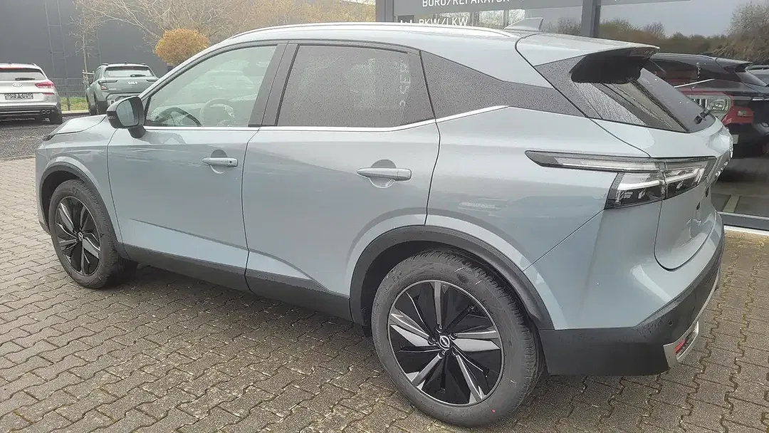 Nissan Qashqai 4x4 Tekna - Thumbnail 6