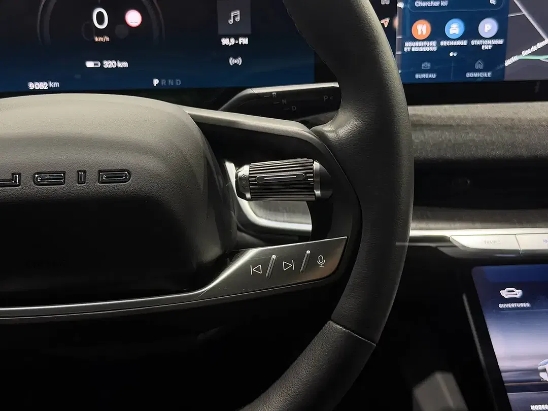 Lucid Air - Thumbnail 14