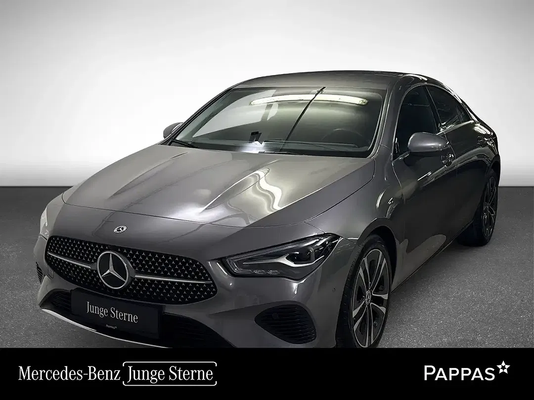 Mercedes-Benz CLA 180 - Thumbnail 1