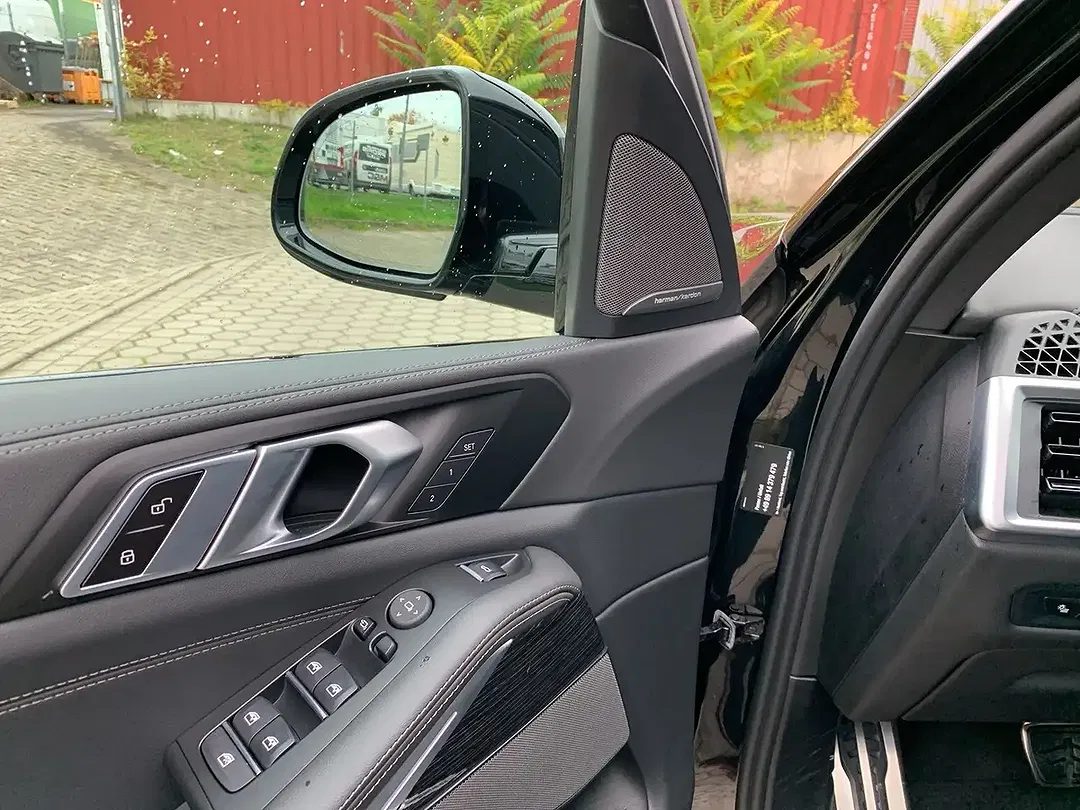 BMW X5 xDrive M Sport Pro - Thumbnail 14