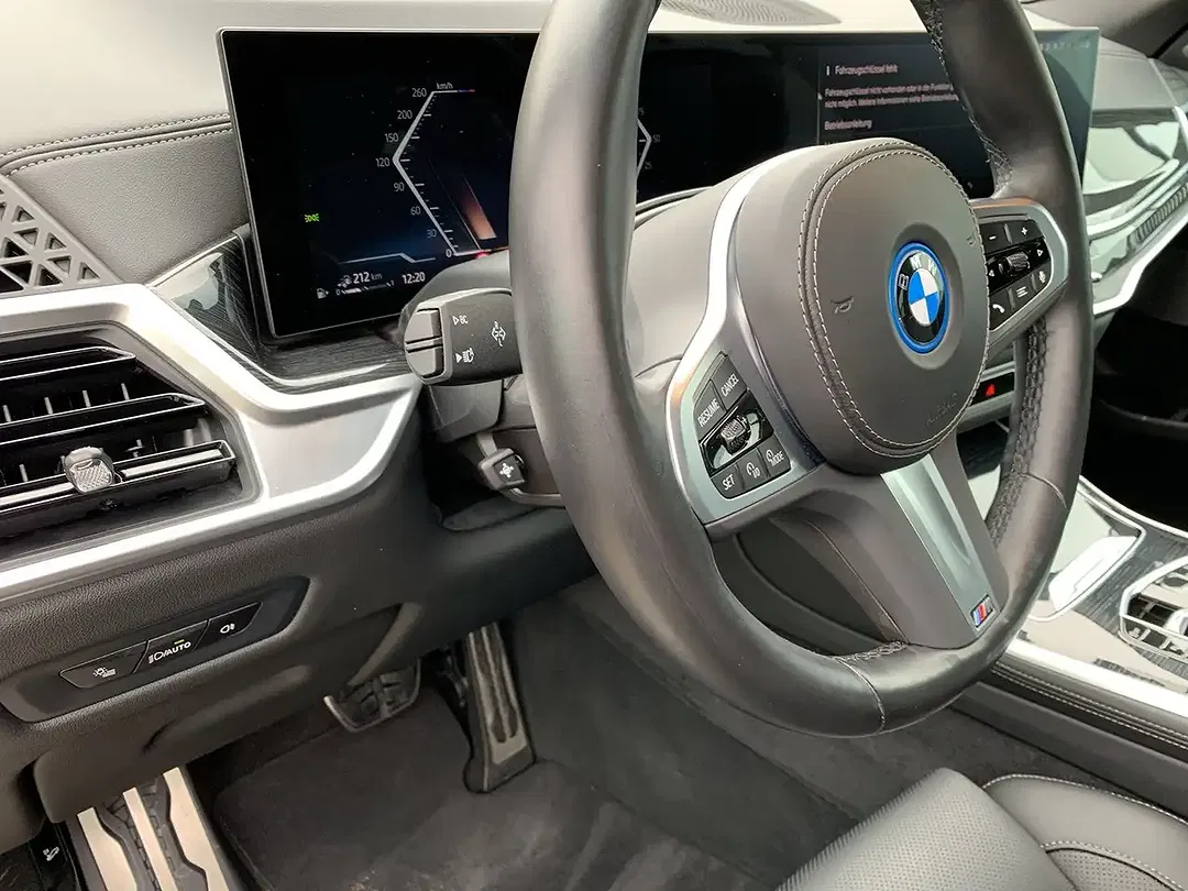 BMW X5 xDrive M Sport Pro - Thumbnail 15