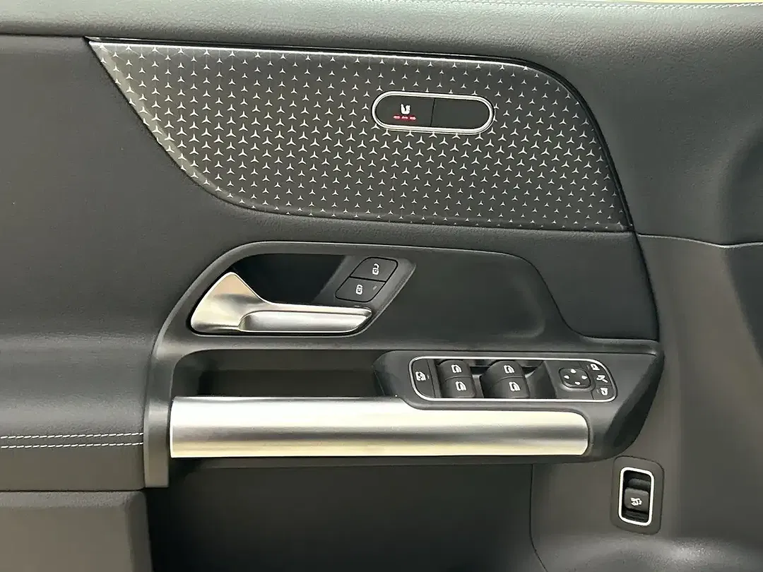 Mercedes-Benz B 180 - Thumbnail 10