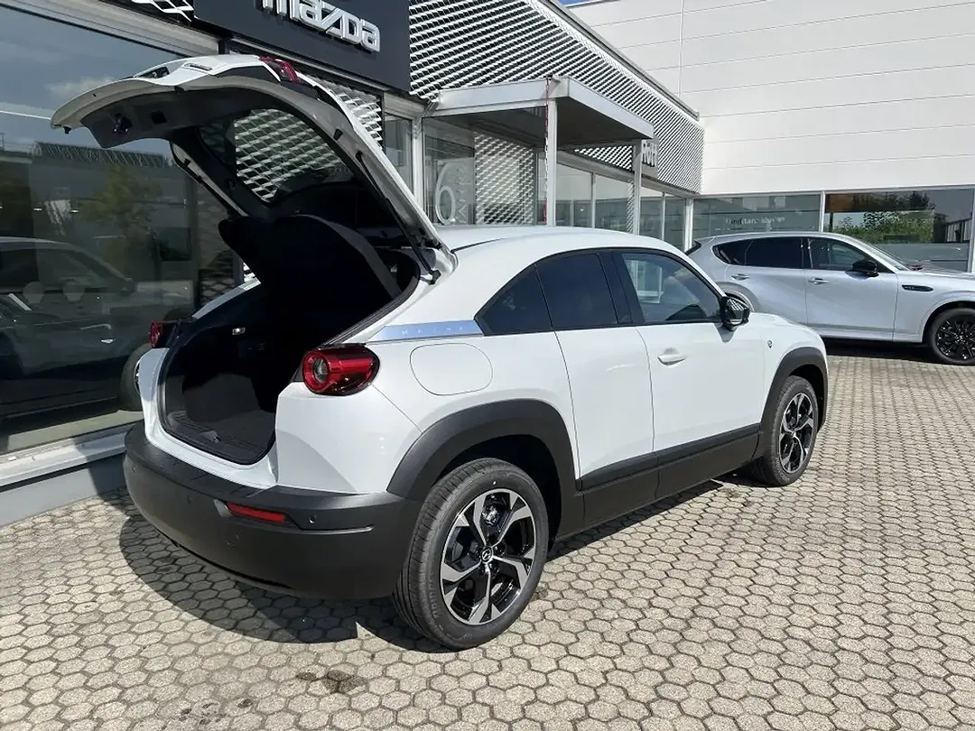 Mazda MX-30 R-EV PHEV Makoto - Thumbnail 7