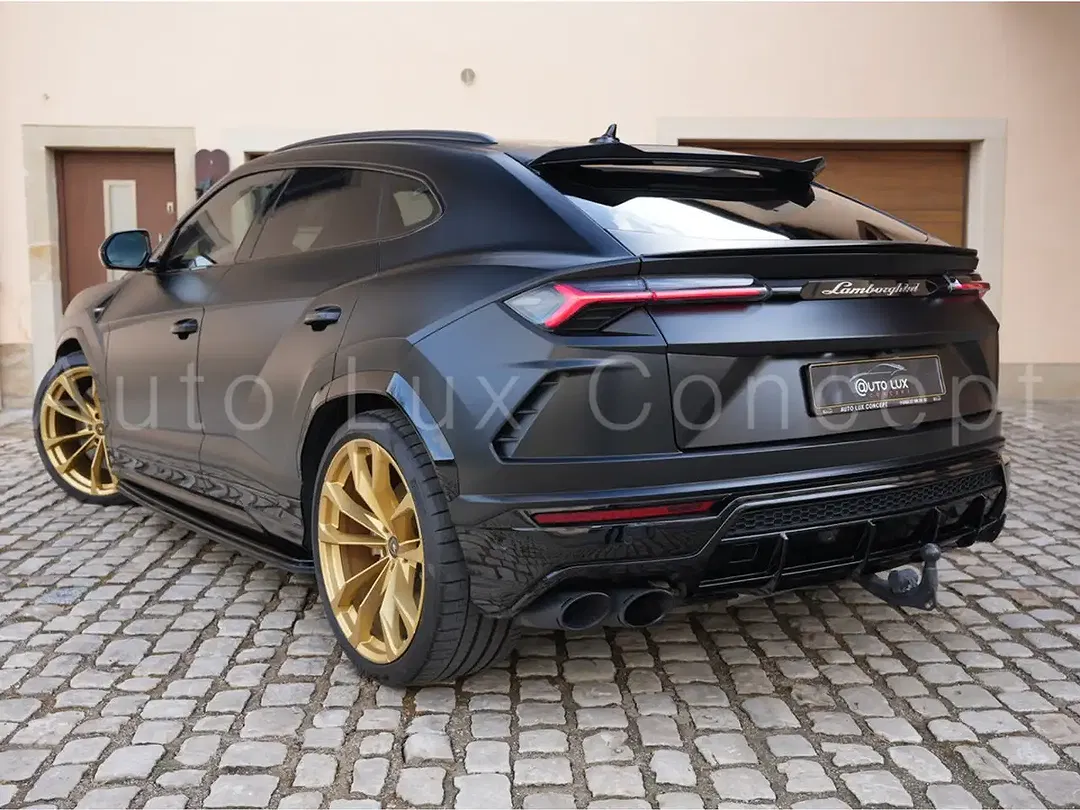 Lamborghini Urus - Thumbnail 4