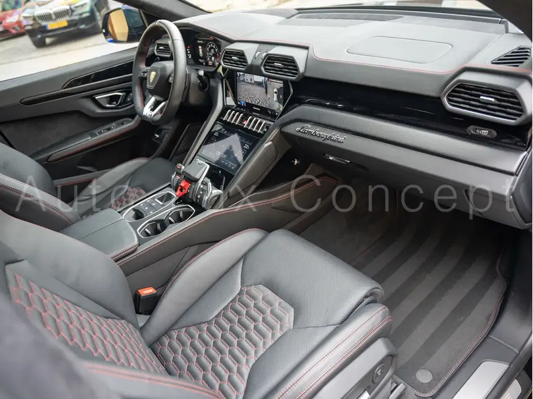 Lamborghini Urus - Thumbnail 6