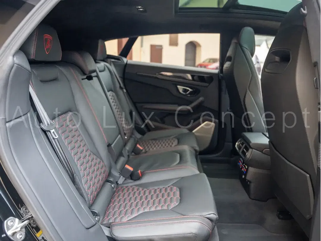 Lamborghini Urus - Thumbnail 8