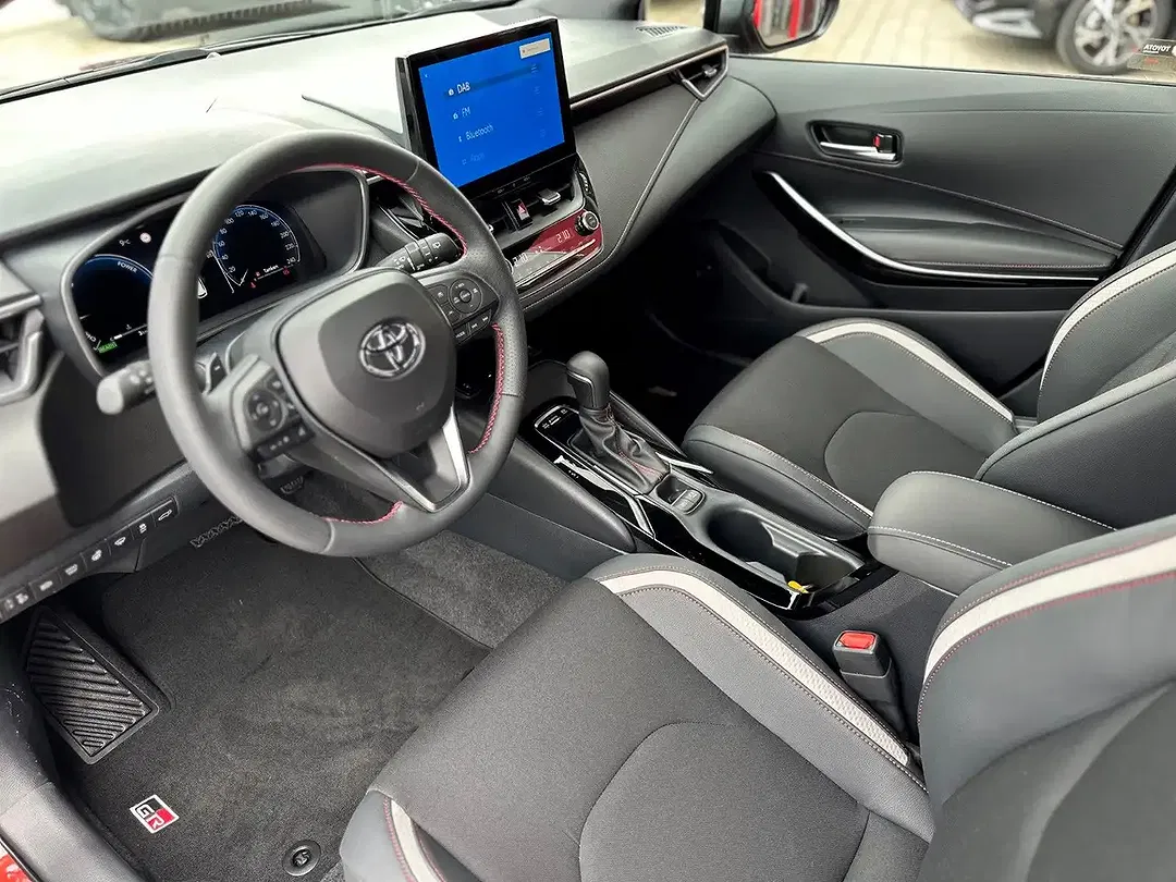 Toyota Corolla Hybrid GR Sport - Thumbnail 10