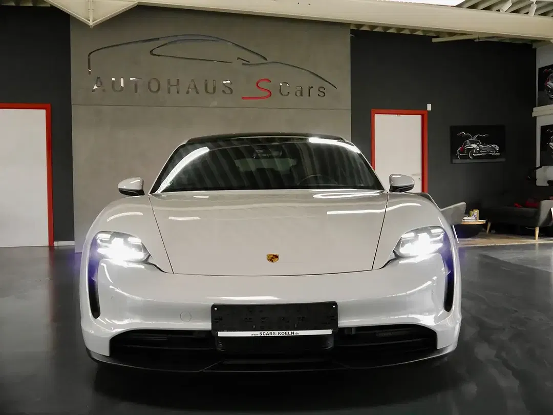 Porsche Taycan - foto 2