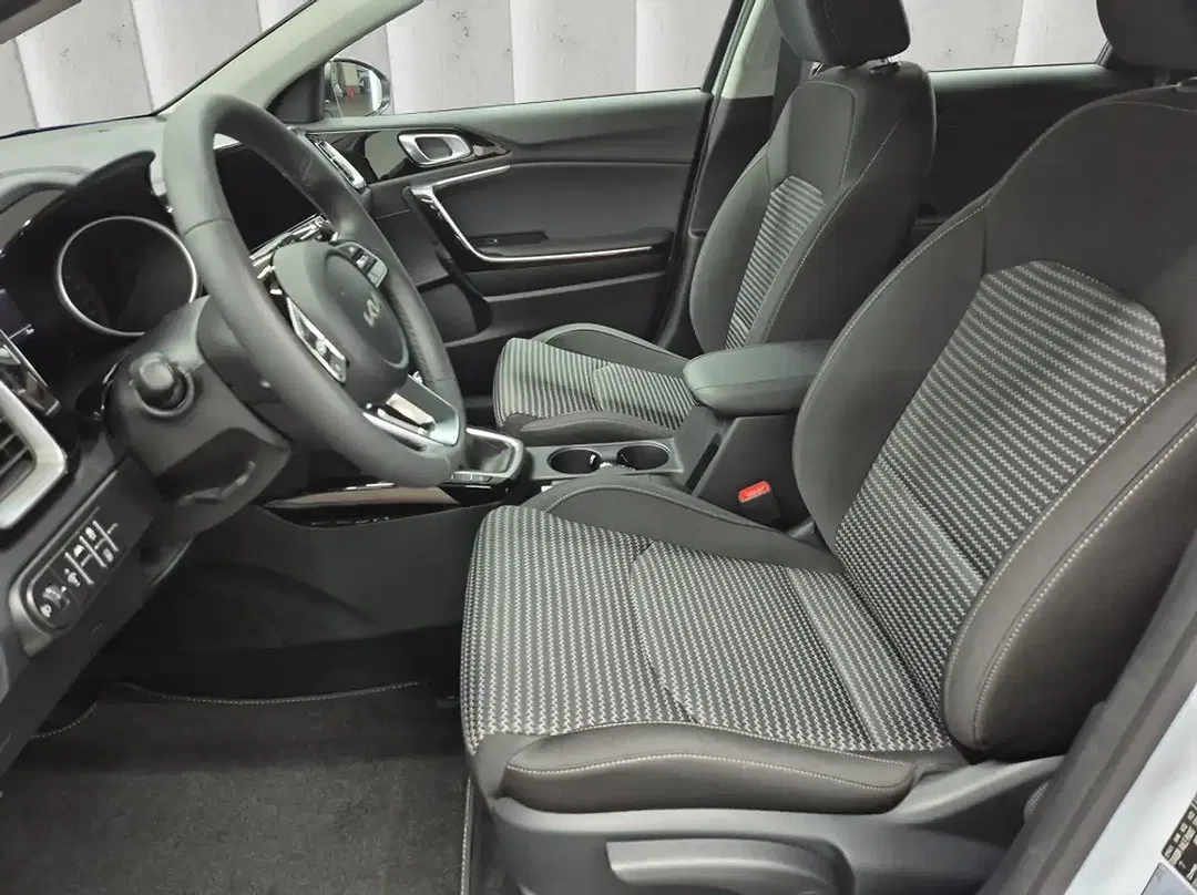 Kia Ceed / cee'd 1.0 T-GDI Vision - Thumbnail 8