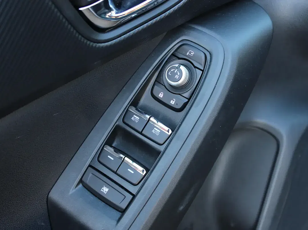 Subaru Crosstrek Comfort - Thumbnail 13