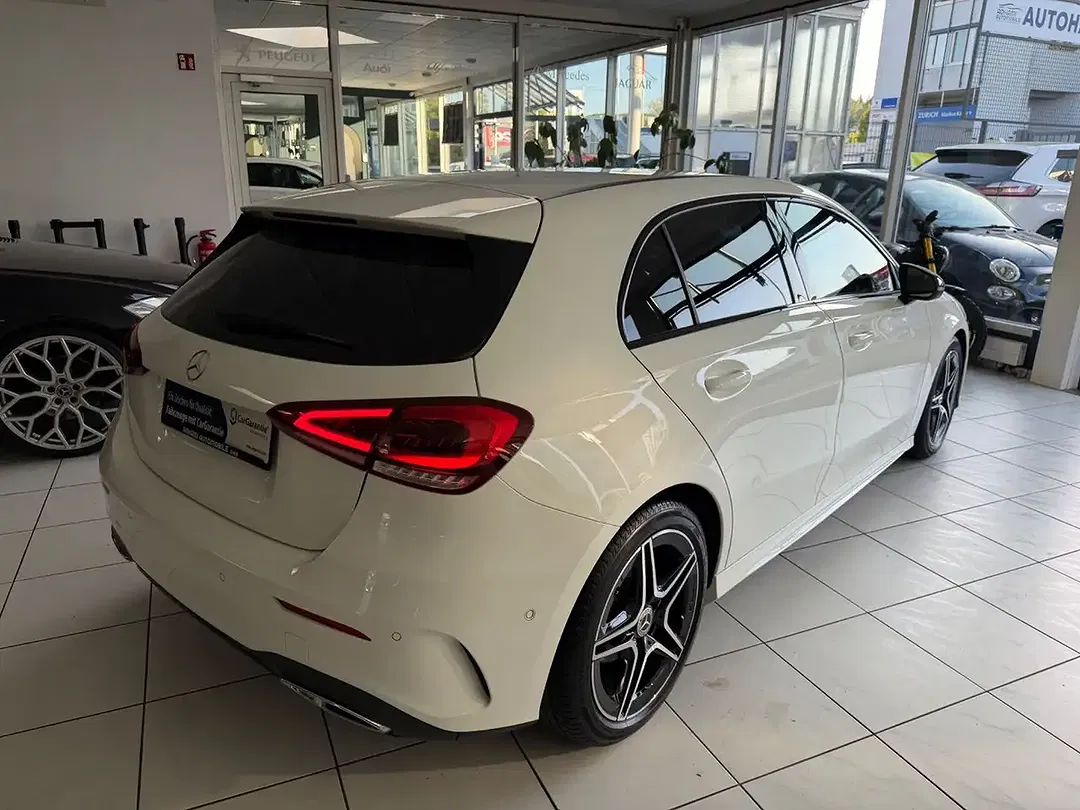 Mercedes-Benz A 180 MBUX AMG Line Night - Thumbnail 5