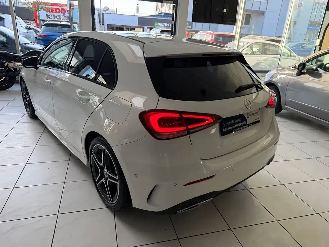 Mercedes-Benz A 180 MBUX AMG Line Night - Thumbnail 7