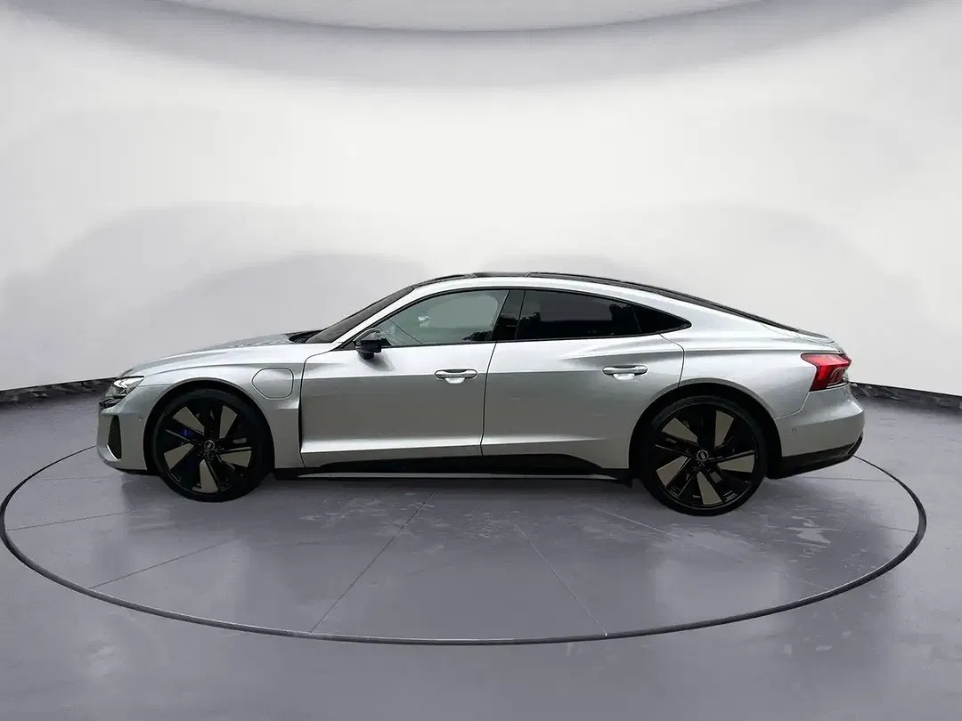 Audi RS e-tron GT - foto 2