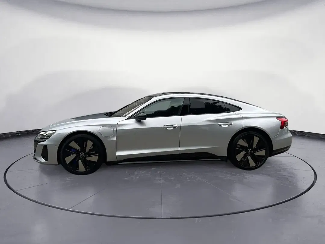 Audi RS e-tron GT - Thumbnail 4