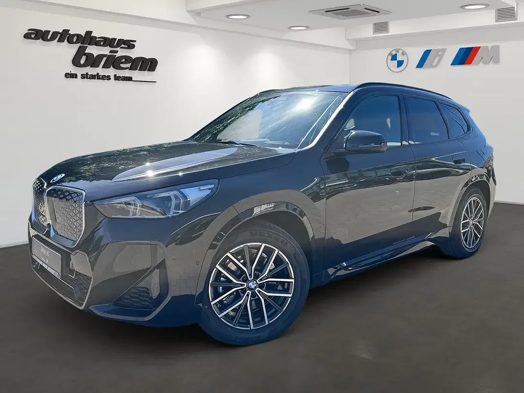 BMW iX1 Electric xDrive M Sport - foto 1