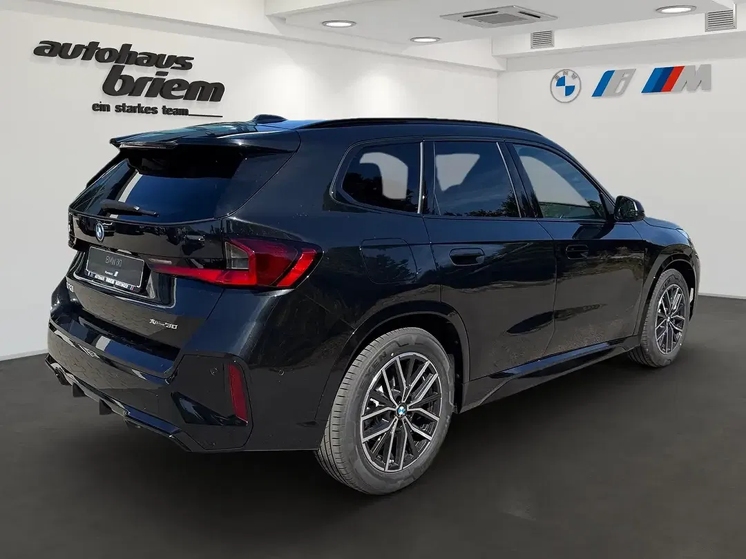 BMW iX1 Electric xDrive M Sport - Thumbnail 3