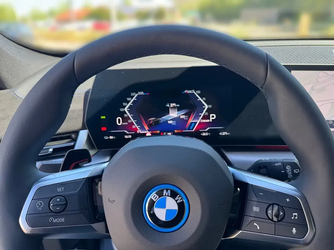 BMW iX1 Electric xDrive M Sport - Thumbnail 8