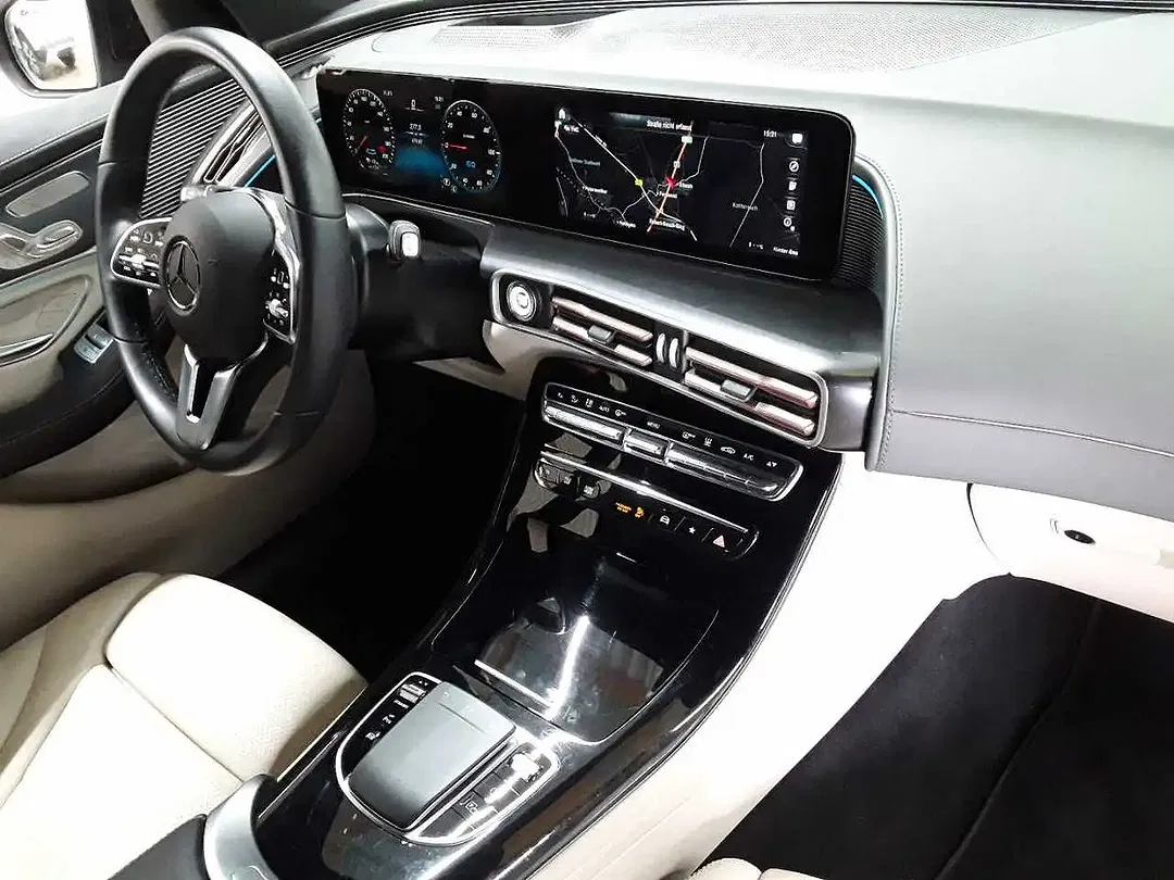 Mercedes-Benz EQC 400 4MATIC AMG - Thumbnail 12